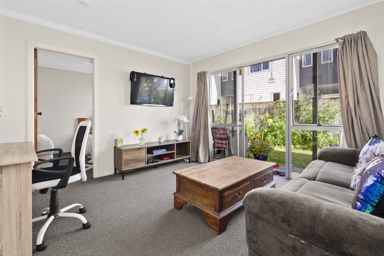 One Bedroom Unit in Hamilton East - Aanzicht 3