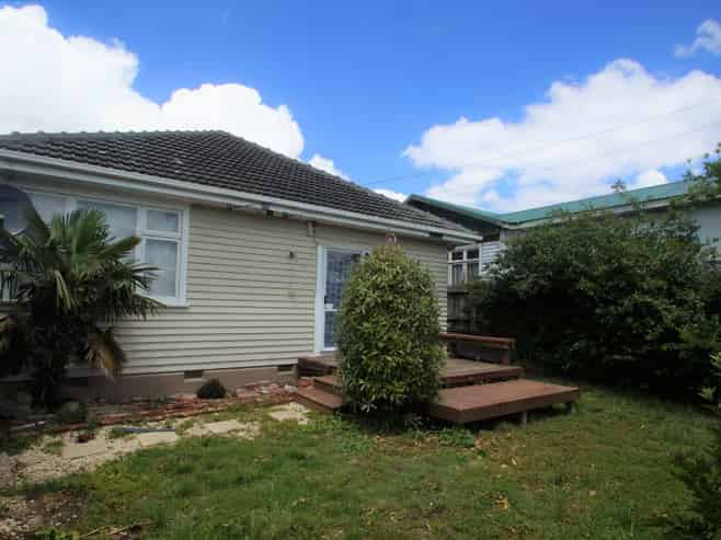 79 Leaver Terrace, North New Brighton