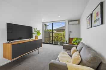 19 Verlamio Lane, Edgeware