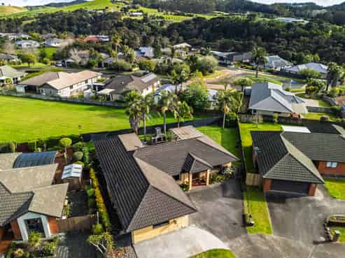 16 Halyard Loop Road, Paihia