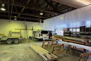 200m² industrial unit with excellent access