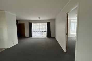 11B Mountain Road, Western Heights