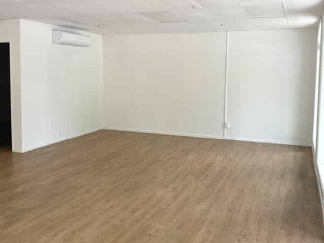Premium city fringe retail