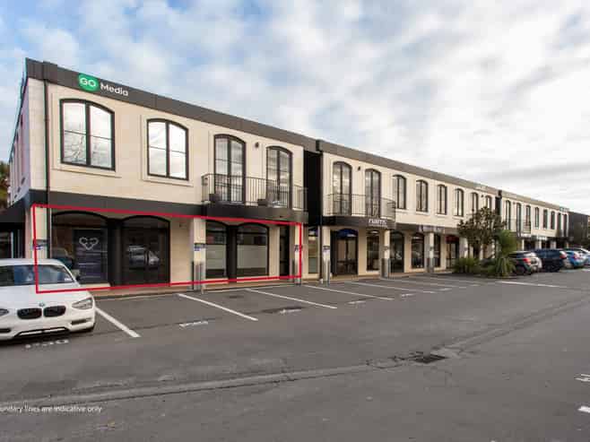 Premium city fringe retail