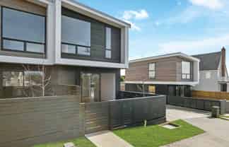 6/4 Glen Atkinson Street, St Heliers
