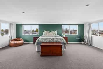 36 Allen Berry Avenue, Pirimai