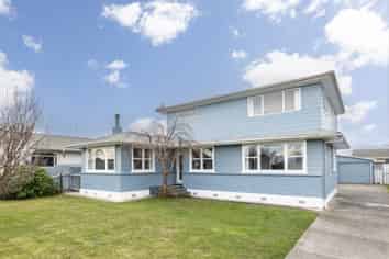 36 Allen Berry Avenue, Pirimai