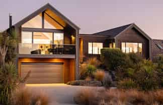 37 McAdam Drive, Jacks Point