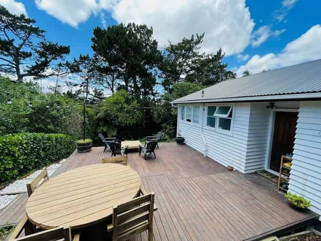 6/331 Royal Road, Massey