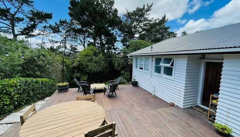 6/331 Royal Road, Massey