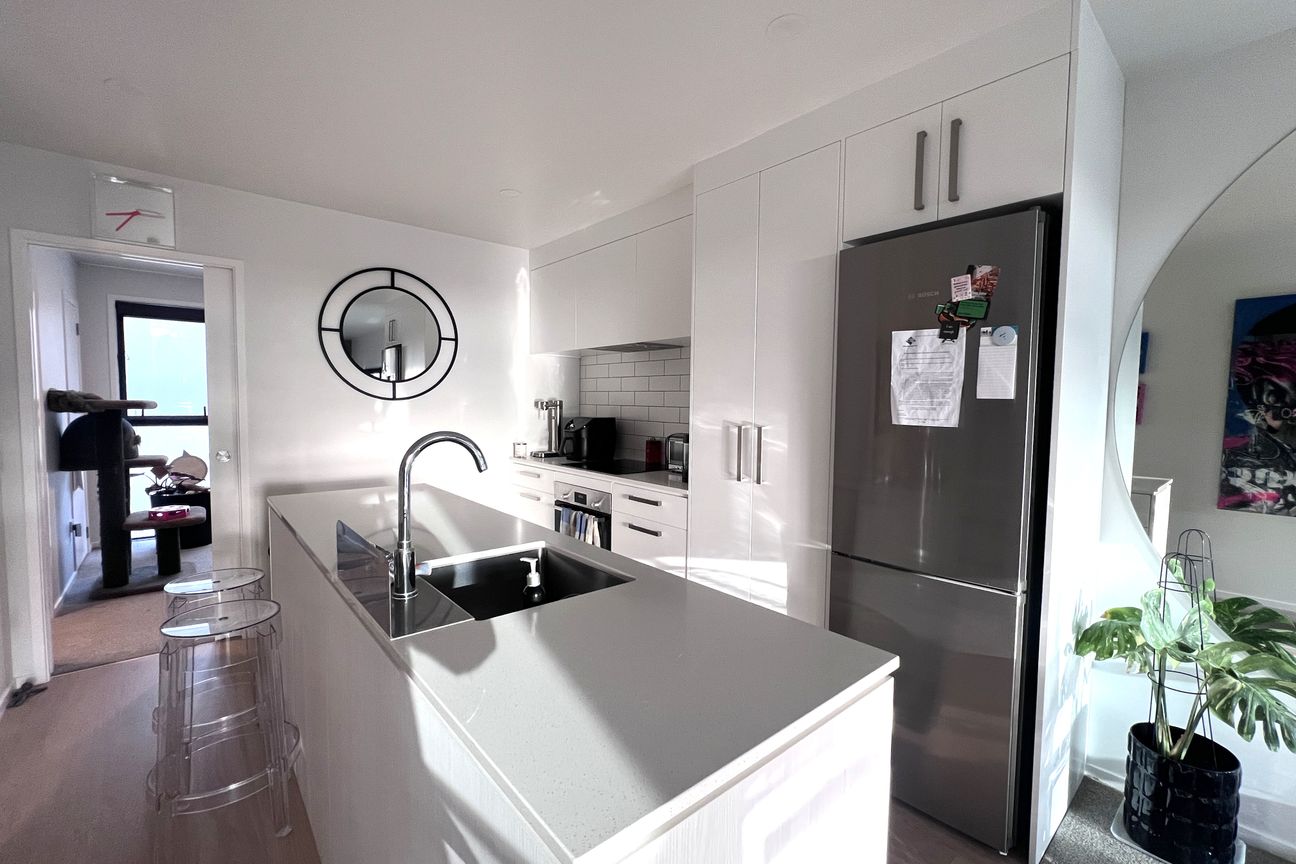 Sea Views and next to the Daisy Hardwick! - Vista 5
