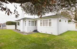 11 Churchill Avenue, Feilding
