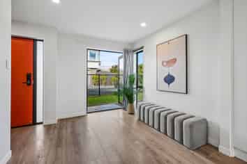 6 McArthur Close, Silverdale