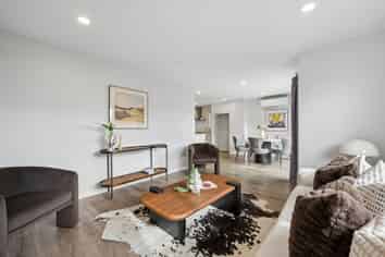 6 McArthur Close, Silverdale