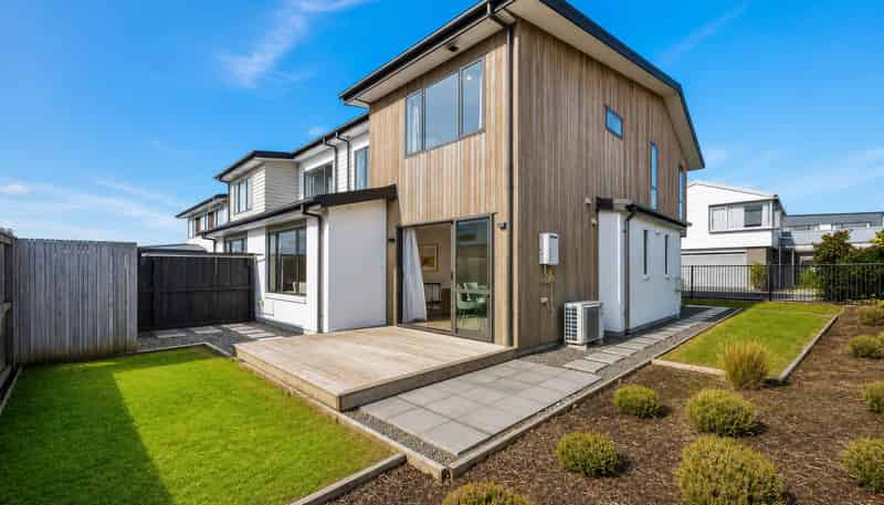 6 McArthur Close, Silverdale