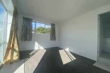 116 Portage Road, New Lynn