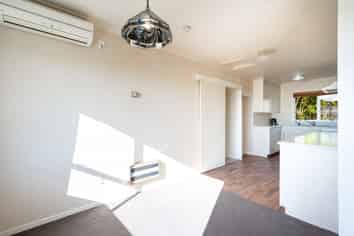 28 Churchill Avenue, Richmond