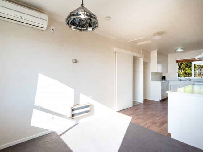 28 Churchill Avenue, Richmond
