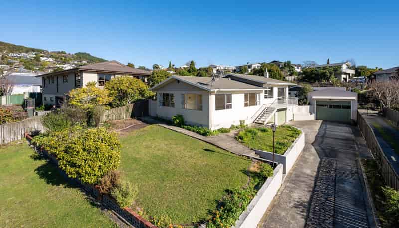 28 Churchill Avenue, Richmond