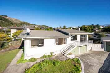 28 Churchill Avenue, Richmond