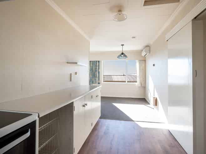 28 Churchill Avenue, Richmond