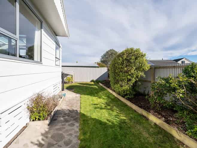 2/4 Challies Way, Richmond