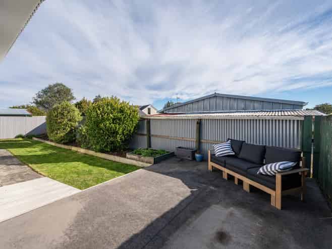 2/4 Challies Way, Richmond