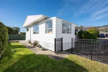 2/4 Challies Way, Richmond