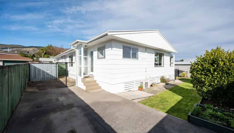 2/4 Challies Way, Richmond
