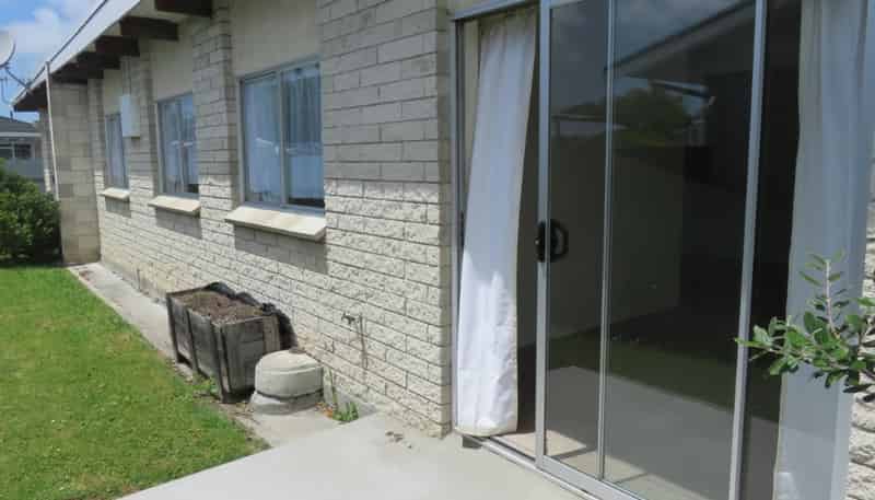 2/6 Crichton Place, Taradale