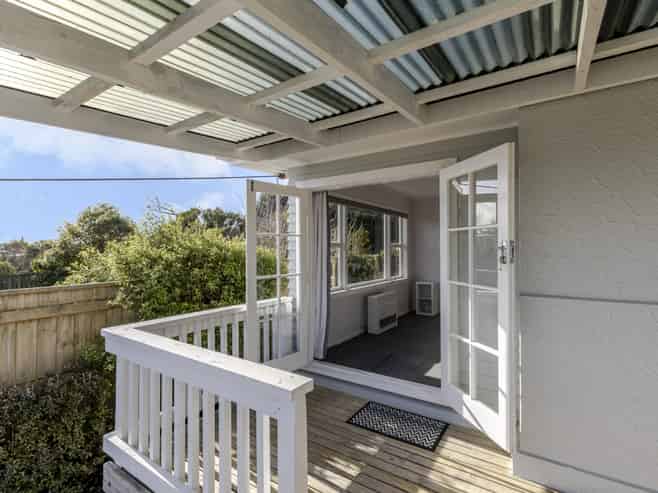 48 Essex Street, Vogeltown