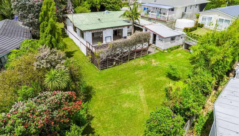 355 Whangaparaoa Road, Stanmore Bay