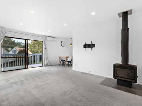 1/11 Jenanne Place, Totara Vale