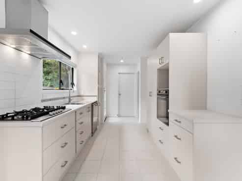 1/11 Jenanne Place, Totara Vale