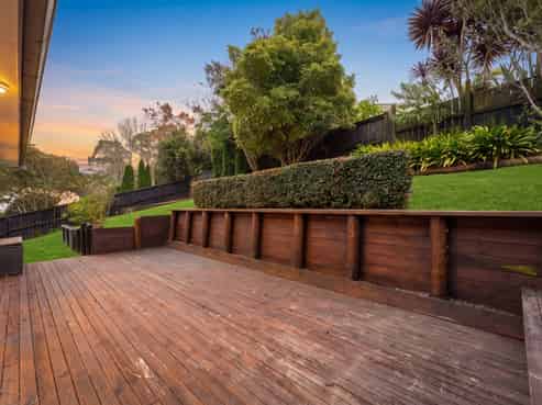 1/11 Jenanne Place, Totara Vale