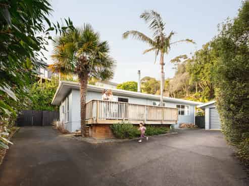 34 Graham Place, Bellevue