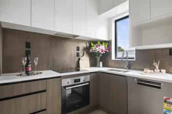 5/302 Blockhouse Bay Rd , Avondale