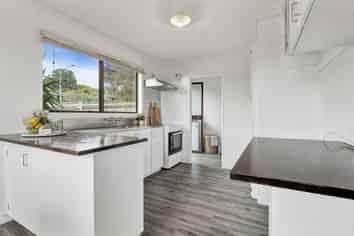 33 Riversdale Drive, MERRILANDS