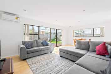 2/226 Rangatira Road, Beach Haven