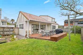 2/226 Rangatira Road, Beach Haven