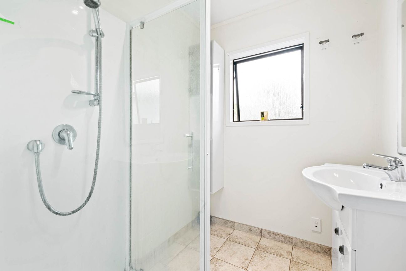 Four-Bedroom Home in a Quiet Location - Meer