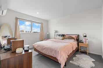 4 Selkirk Lane, Hamilton Lake