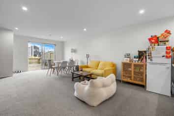 4 Selkirk Lane, Hamilton Lake