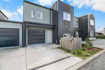 4 Selkirk Lane, Hamilton Lake