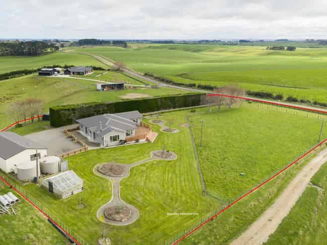 225 Makara Road, Halcombe