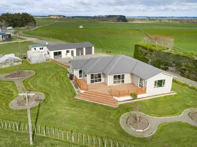 225 Makara Road, Halcombe