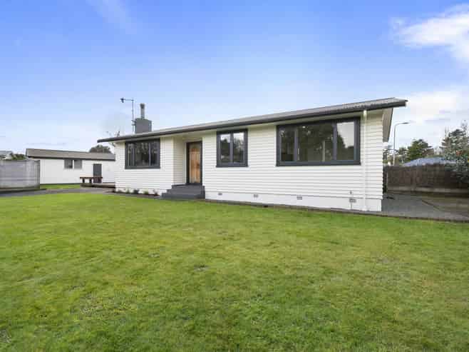 2 Croxley Place, Terrace End