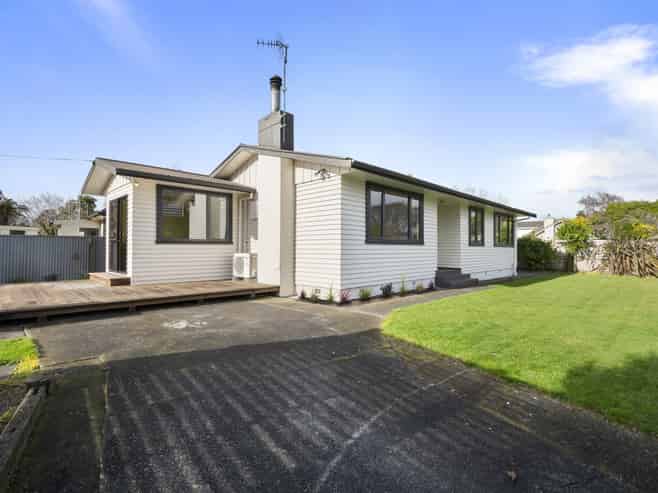 2 Croxley Place, Terrace End