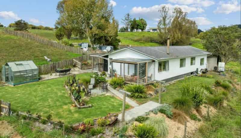63a Brynderwyn Road, RD2, Maungaturoto