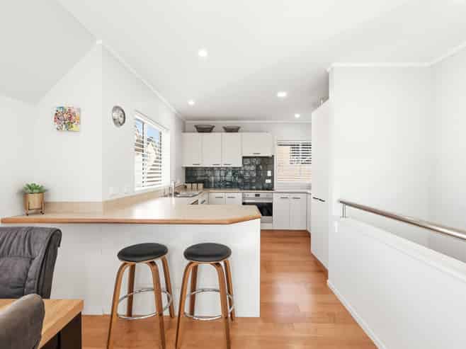 12A Commons Avenue, Mount Maunganui